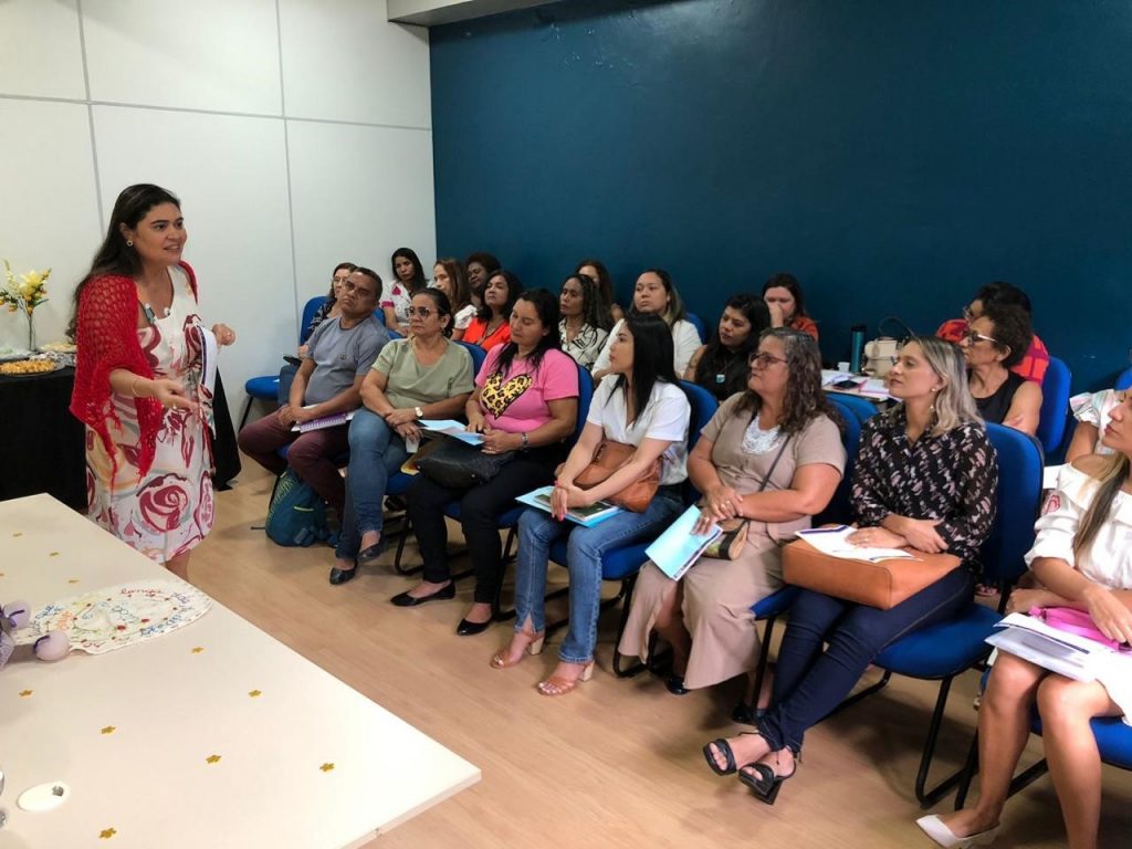 A professora Márcia Bittencourt, tutora central da Semec na Uapi, pontou a importância de reconhecimentos de todos os passos trilhados nesses 18 meses de formação.