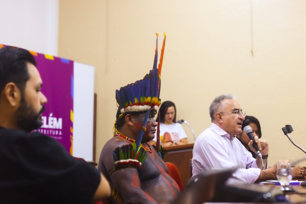 Segundo o prefeito Edmilson Rodrigues, a Prefeitura de Belém está há dois anos com a presença indígena na Semec e Coant, uma presença fundamental para o quadro de um governo amazônico