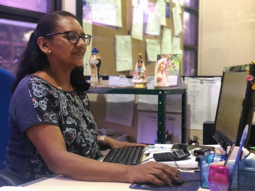 Ana Rosa dos Santos Dias atua há 32 anos na Semec, e em mais de três décadas coleciona muitos causos ao longo desta jornada na educação de Belém.