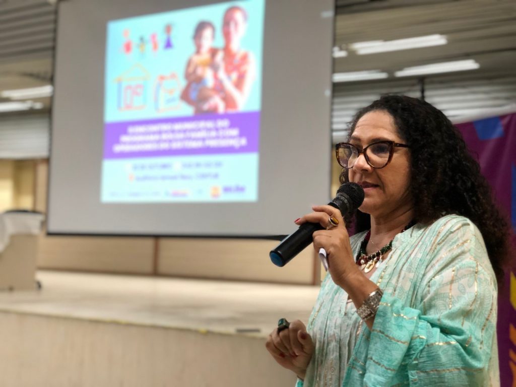 A coordenadora do "Bora Belém", da Semec, Marcia Carvalho, destacou a importância do encontro para fortalecer o programa: ajudando a quem mais precisa
