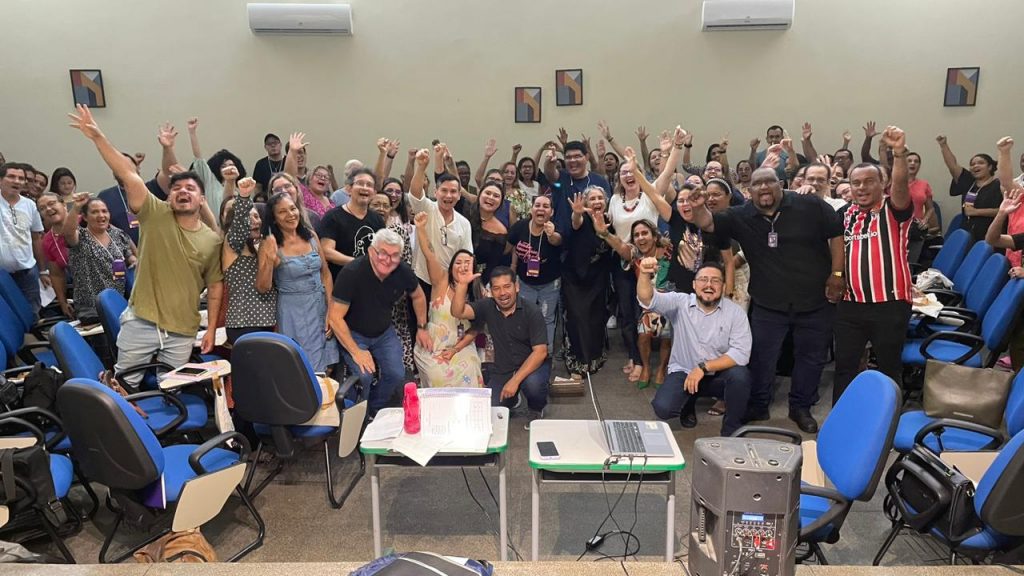 A formação conta com mais de 70 alfabetizadores, que terão o compromisso de atuar em todos os distritos de Belém.