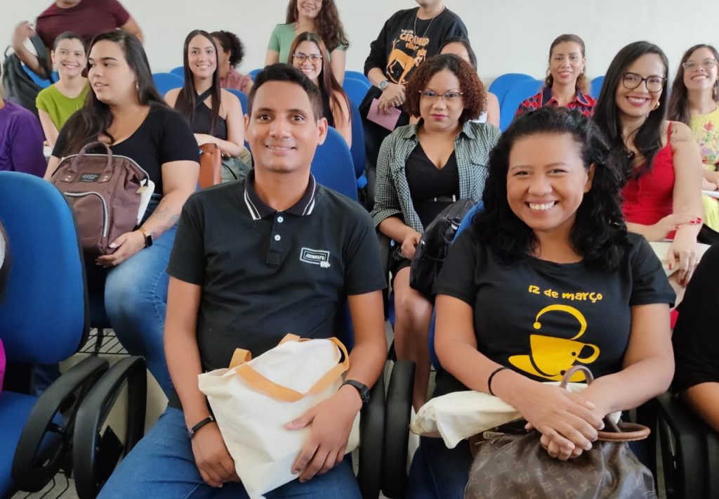 Durante esta terça, 12 e na quarta, 14, os novos bibliotécários da rede municipal participam da programação de acolhimento e orientação