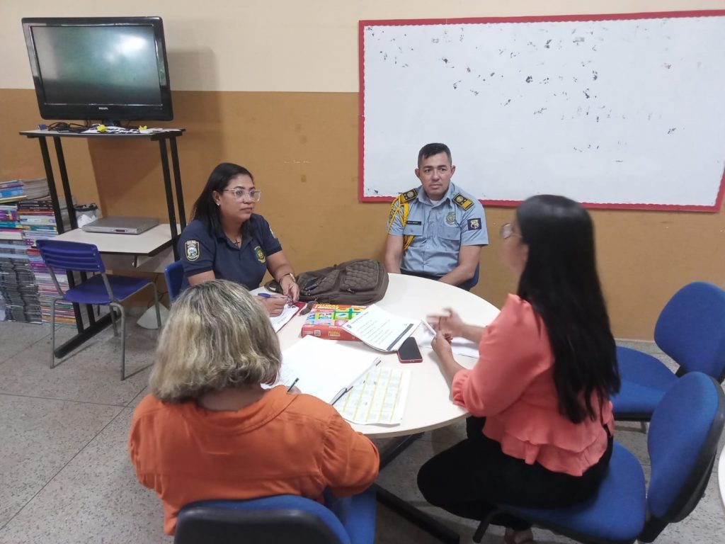 A Escola Municipal Anna Barreau Minineia, no distrito de Mosqueiro, também foi visita pela atividade Guarda Amigo da Escola.